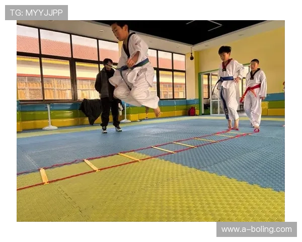 跆拳道训练中常见错误解析及如何避免提升技能的技巧